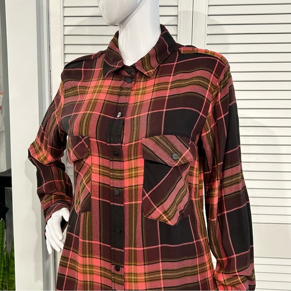 Sanctuary Oversized Plaid Pocket Boyfriend  Shirt - Picture 5 of 10
